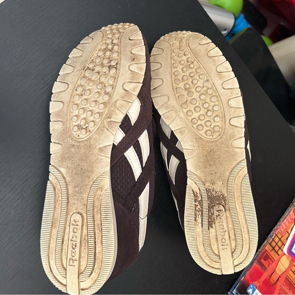 Womens Reebok Classics - Picture 6 of 6